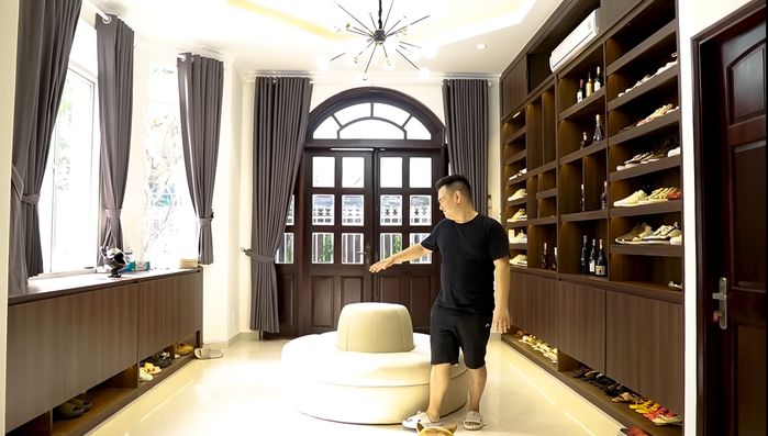 Mê mệt biệt phủ của vợ chồng Xoài Non tại khu nhà giàu Thảo Điền