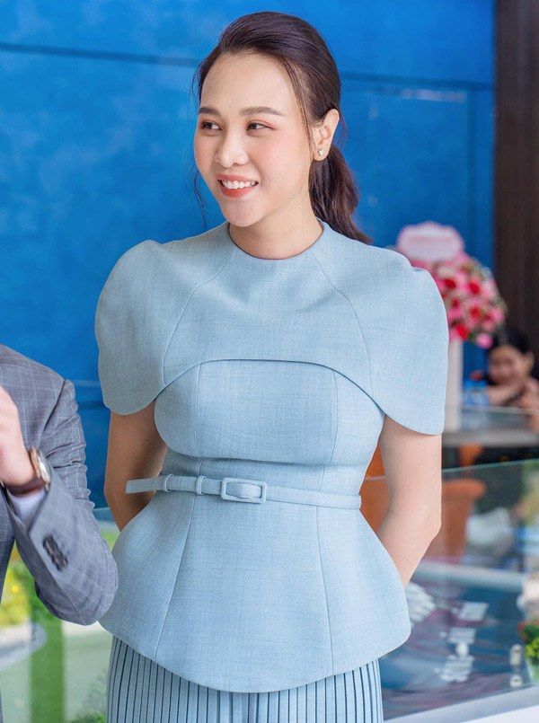 Mỹ nhân Vbiz vội đi làm sau sinh: Những bà mẹ hiện đại là đây chứ đâu