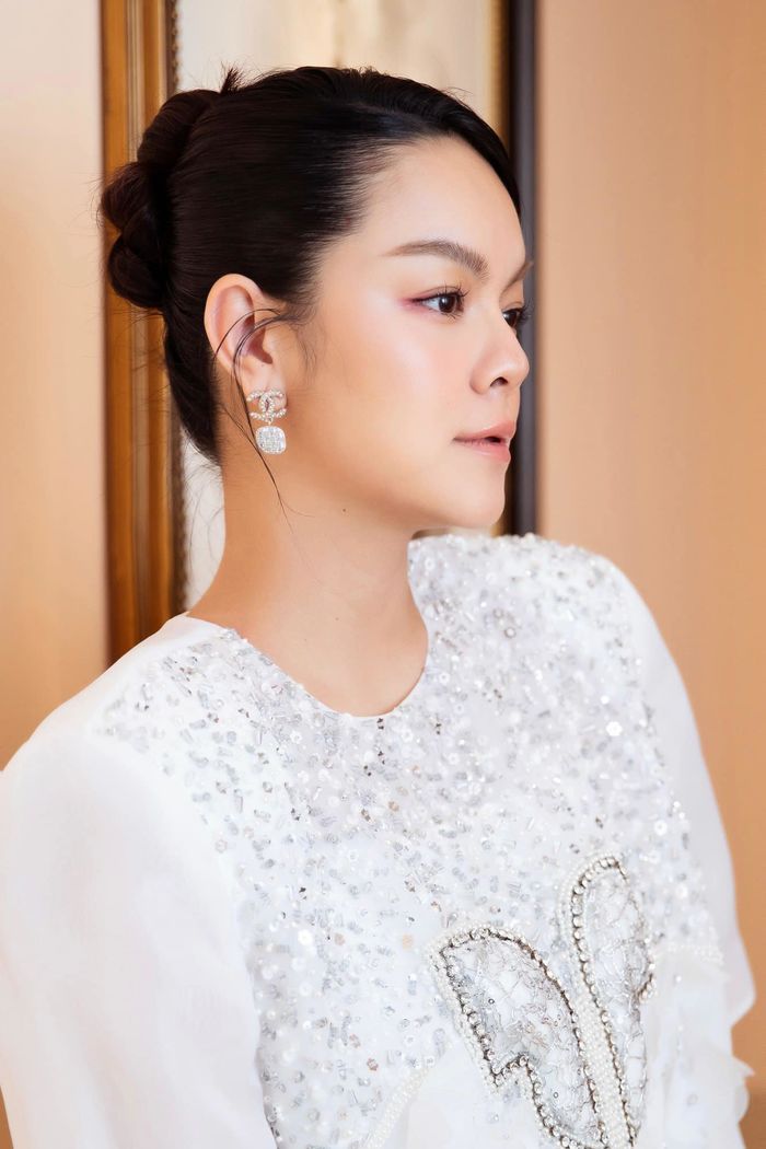 Mỹ nhân Vbiz vội đi làm sau sinh: Những bà mẹ hiện đại là đây chứ đâu