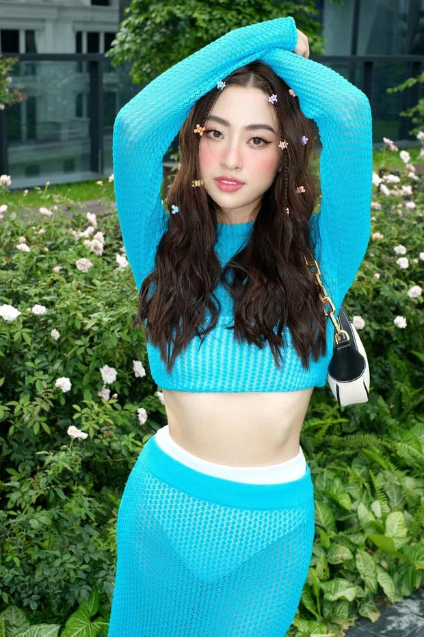 Mỹ nhân Việt đọ sắc với phong cách Lolita: Lương Thùy Linh toả sáng