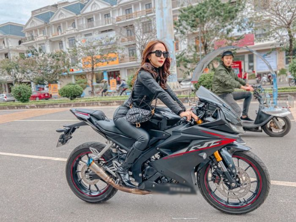 Mỹ nhân VTV là tín đồ của túi hiệu: Phương Oanh, Thu Trang gây sốt