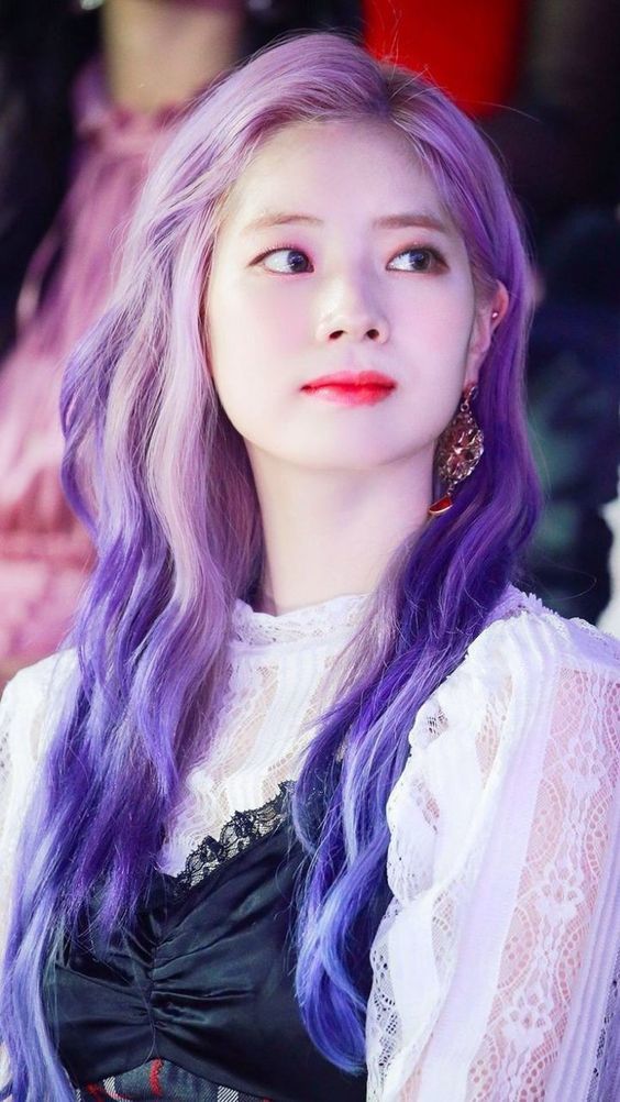 Mỹ nữ Kpop nhuộm tóc cà tím: fan mê mẩn trước sự xinh đẹp của Karina