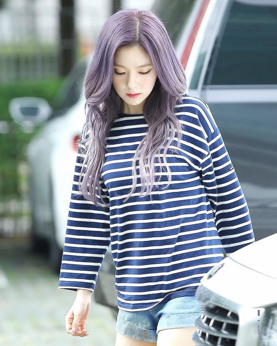 Mỹ nữ Kpop nhuộm tóc cà tím: fan mê mẩn trước sự xinh đẹp của Karina