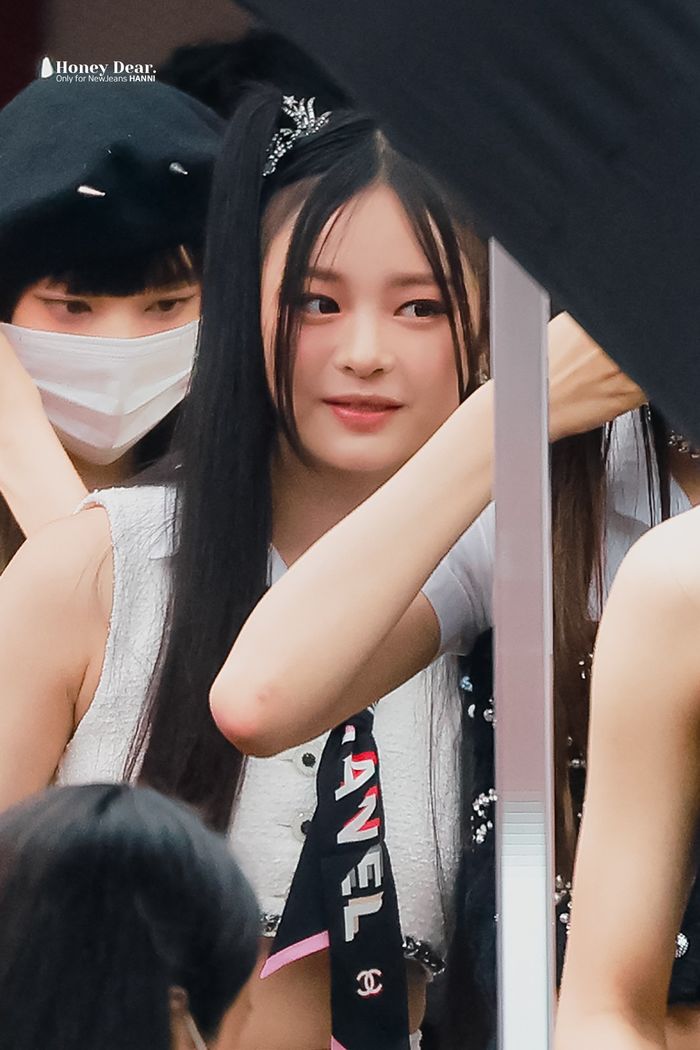 Mỹ nữ Việt 18 tuổi làm idol: Vừa debut đã xuất hiện cực chất ở sự kiện