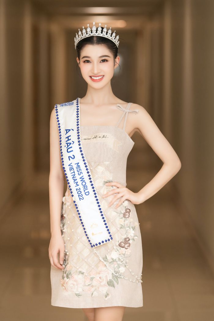 Nghề nghiệp của bố mẹ các nàng hậu: Bố mẹ Phương Nhi buôn đồ gia dụng