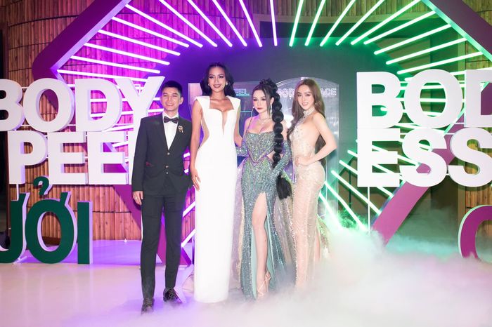 Ngọc Châu nhận job lạ trước thềm thi đấu ở Miss Universe