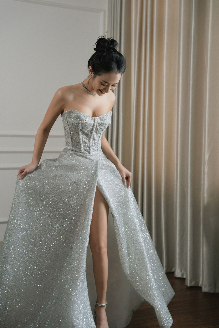 Những lần nữ chính show hẹn hò lên xe hoa cùng chồng xịn
