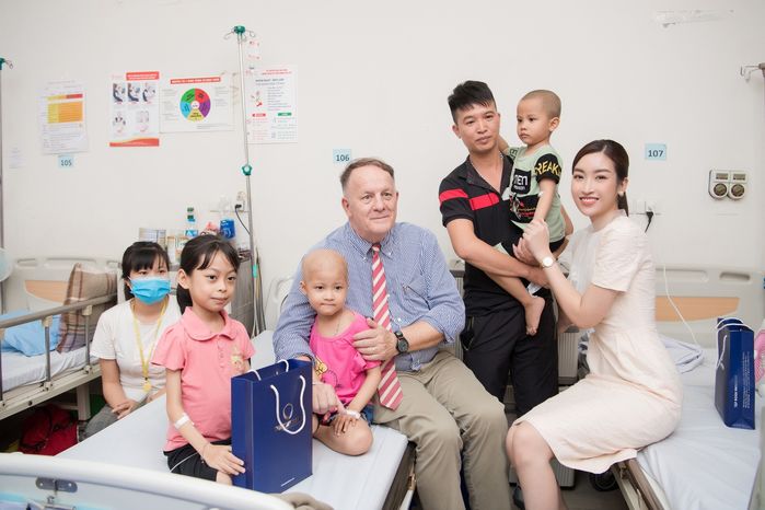 Những nàng hậu đăng ký hiến tạng: Á hậu Phương Nhi từ năm 19 tuổi