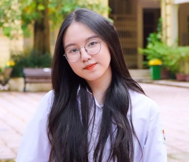 Nữ sinh 2k4 Hà thành trúng tuyển một lèo 5 trường Đại học danh giá