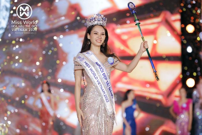 Sao đồng hương Đồng Nai: Mai Phương là Hoa hậu, Dương Lâm hát về quê