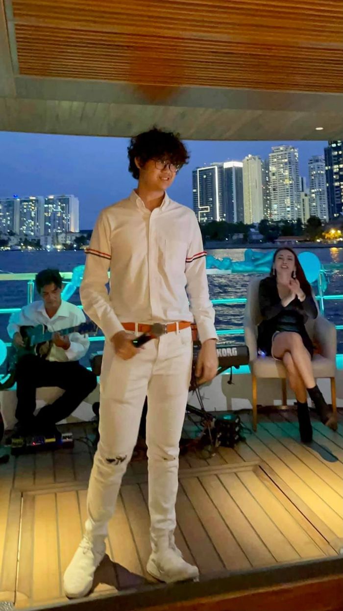 Sao Việt có chiều cao khiêm tốn nhưng con cái cao vượt trội