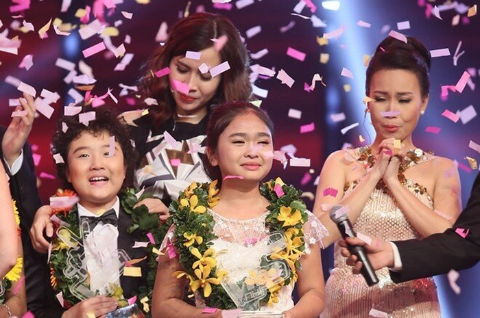 Sao Việt đổi nghệ danh: Thiện Nhân theo họ của người yêu đồng giới