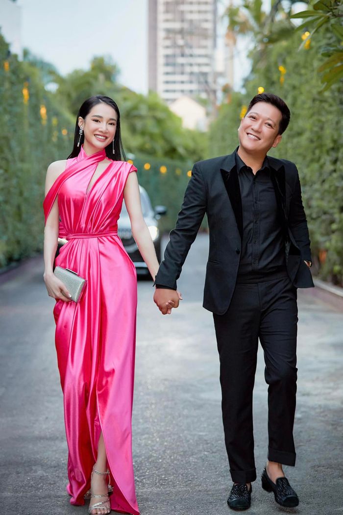 Sao Việt lưu tên bạn đời trong điện thoại: Vợ chồng Đông Nhi siêu ngọt
