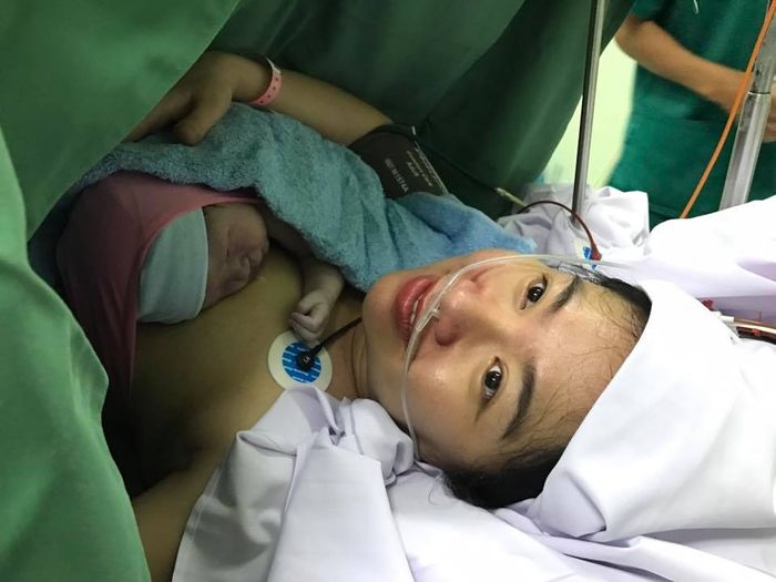Sao Việt tứ tuần sinh con đầu lòng: Hiền Mai nuôi con vất vả