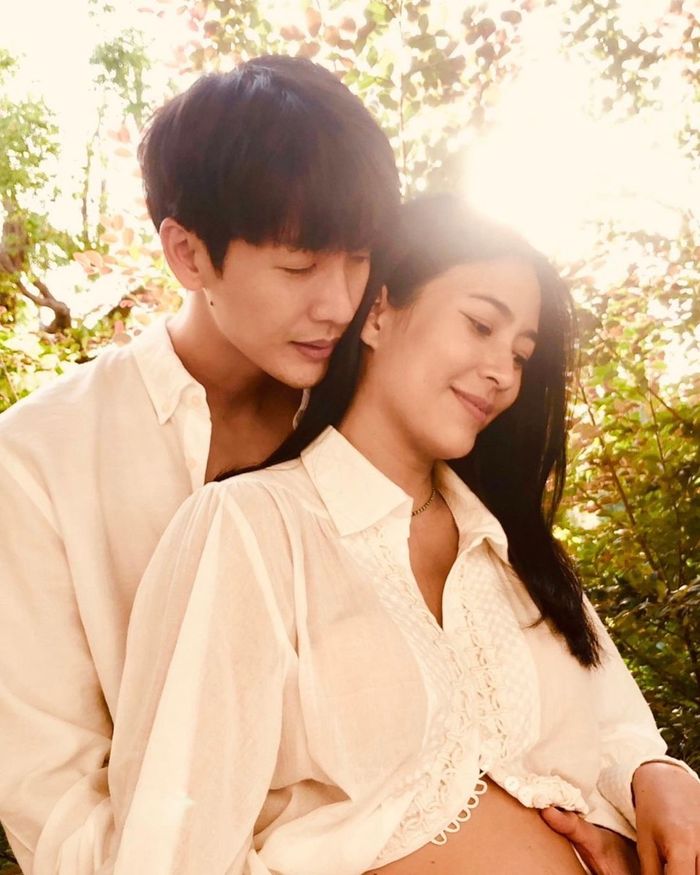 Sắp lên chức bố, Dượng Chat Push Puttichai chăm khoe ảnh vợ