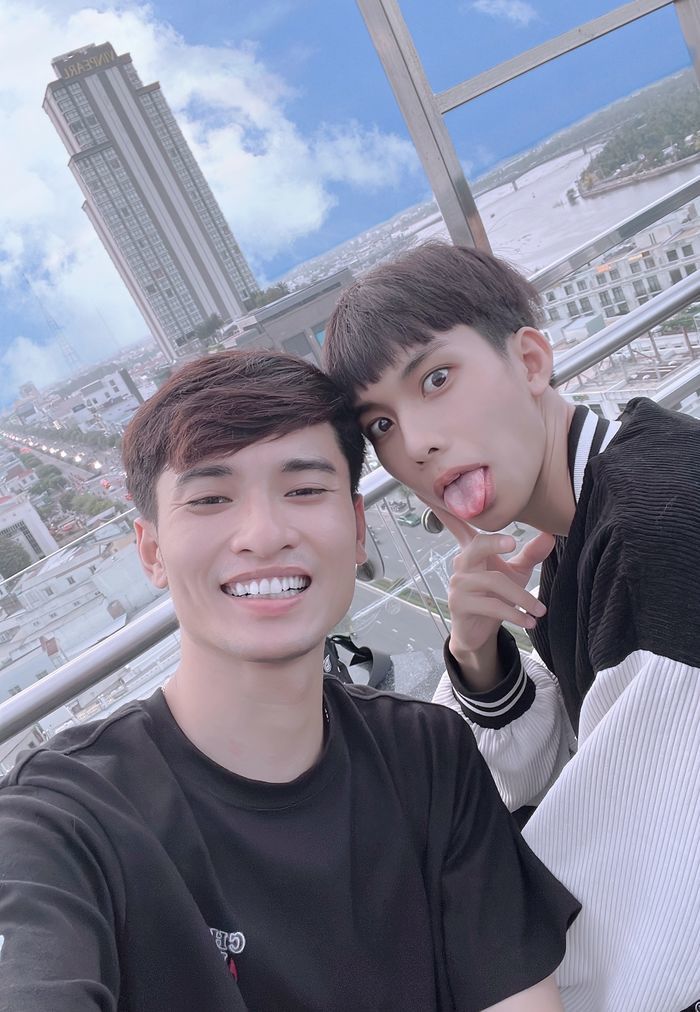 Sau 1 năm chơi TikTok, cặp đôi LGBT mua mảnh đất 100m2 hơn 1 tỷ đồng