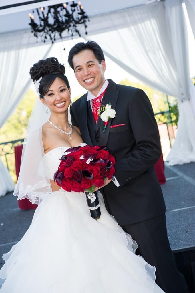 Shark Linh kỉ niệm 10 năm kết hôn với ông xã vô cùng ngọt ngào