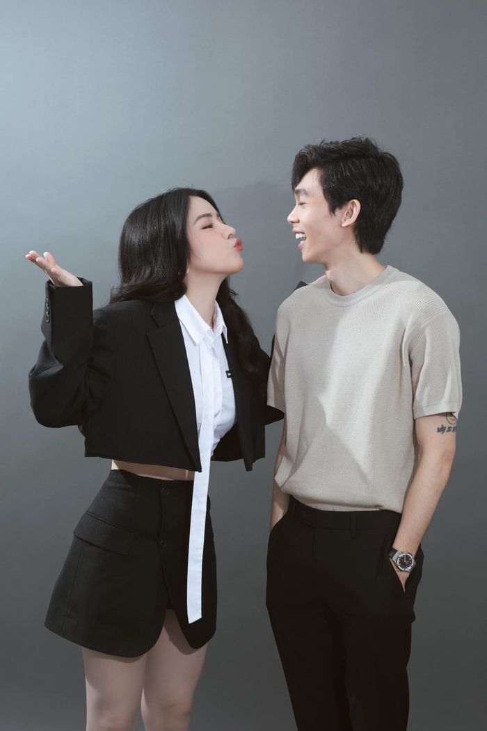 Sự nghiệp Quán quân Cười Xuyên Việt: Dương Lâm lên hương mọi mặt