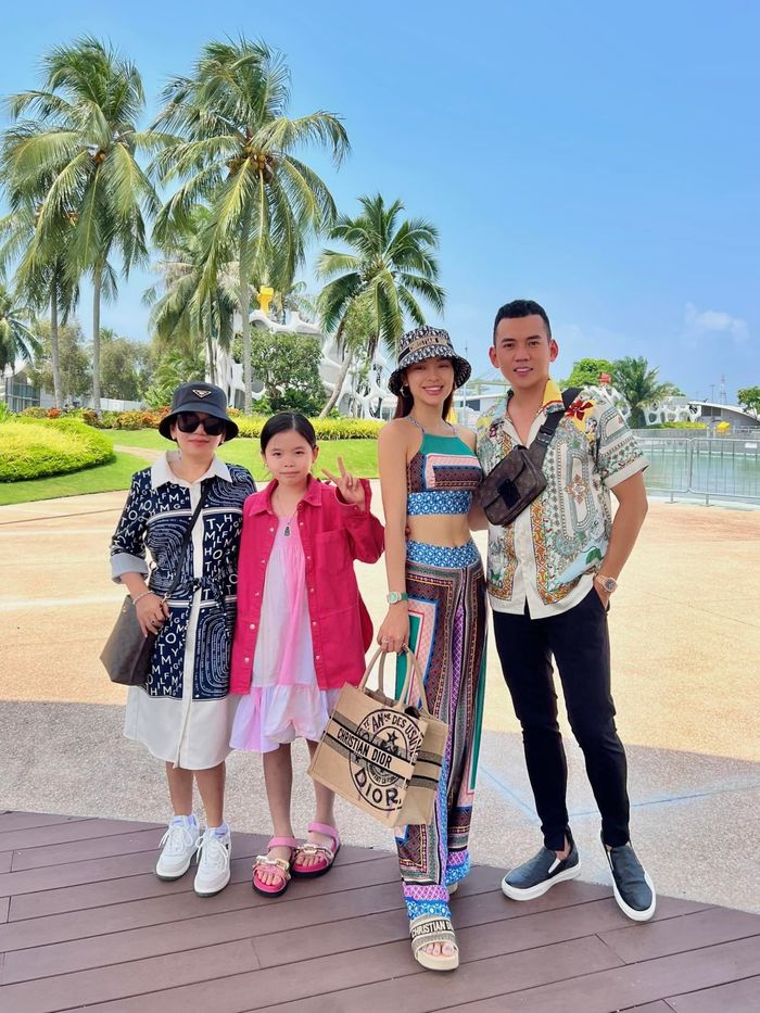 Tâm lý như mẹ chồng Phương Trinh Jolie: Cho con dâu thoải mái ăn diện
