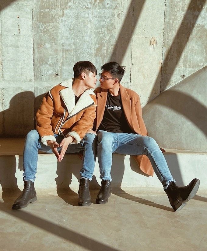Tìm người yêu qua ứng dụng hẹn hò, cặp đôi LGBT chốt đơn bằng đám cưới