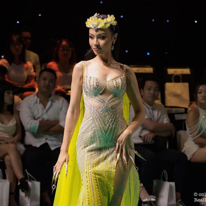 Top 3 Miss Universe Việt Nam sau đăng quang: Ngọc Châu đắt show''