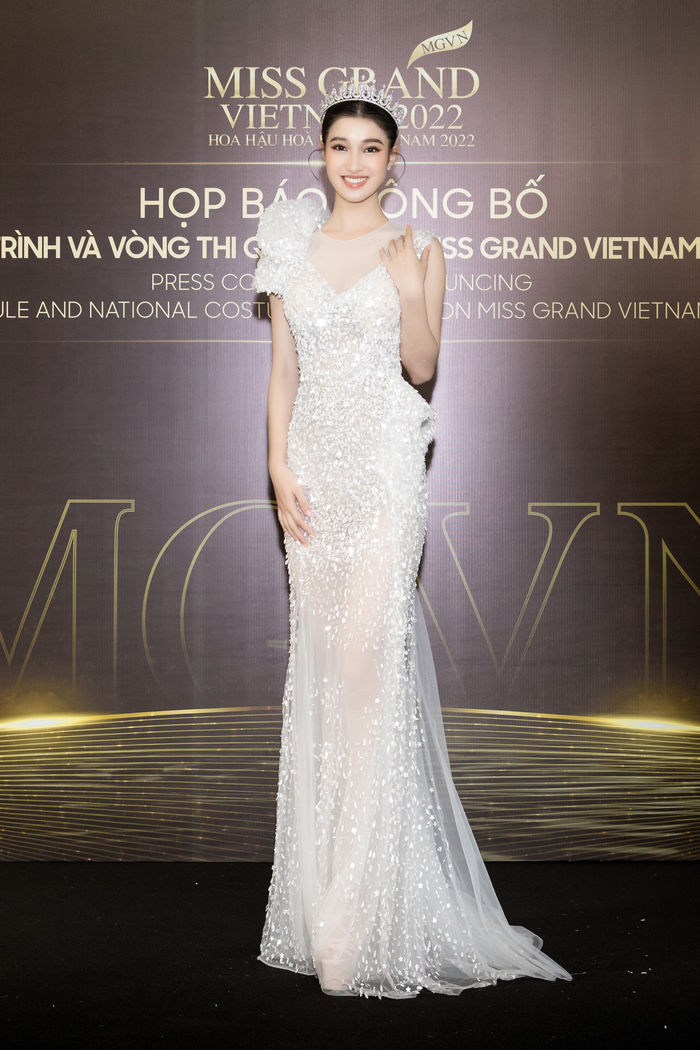 Top 3 Miss World Vietnam dự sự kiện sau 6 ngày đăng quang