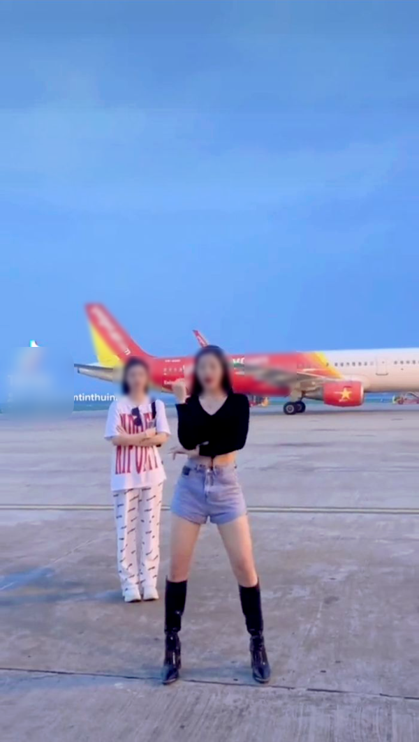 Tràn lan những trào lưu tiêu cực trên TikTok: Đừng lún quá sâu