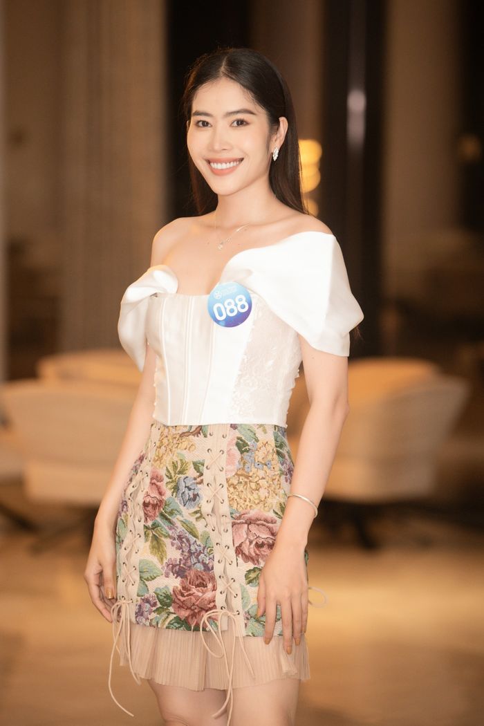 Nam Em lọt Top 10 Người đẹp Bản lĩnh trước thèm Chung kết