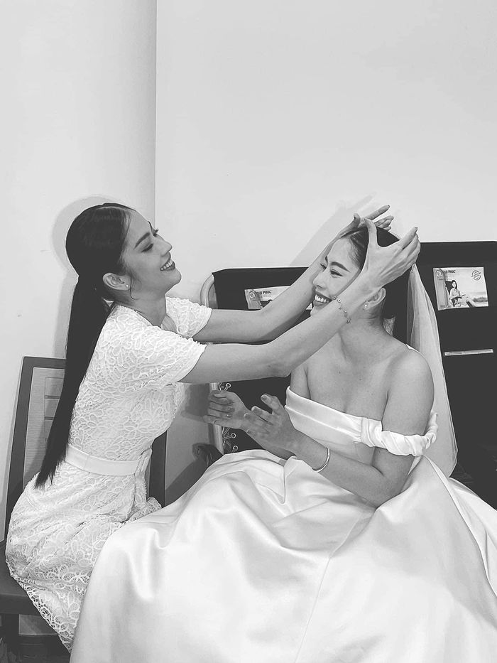 Trước giờ G, Nam Em đổi váy phút chót: Mong may mắn sẽ mỉm cười