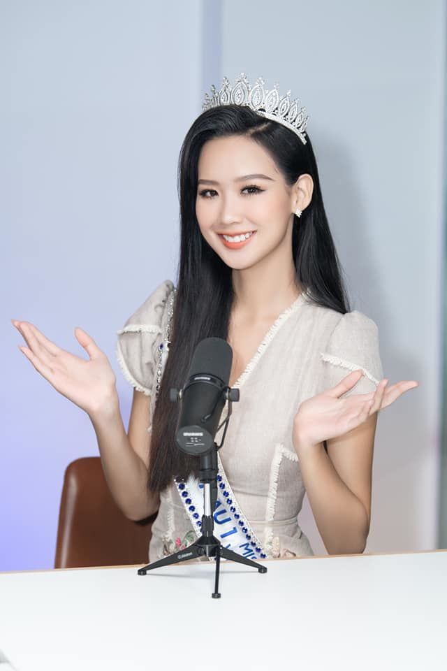 Trưởng BTC Miss World VN lên tiếng việc Bảo Ngọc lấn lướt Mai Phương