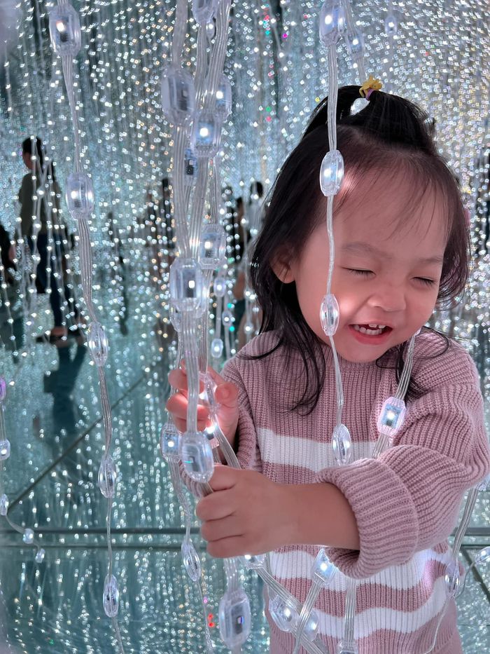 Tủ đồ hiệu của ái nữ nhà Cường Đô La: Giày dép đã hàng chục triệu