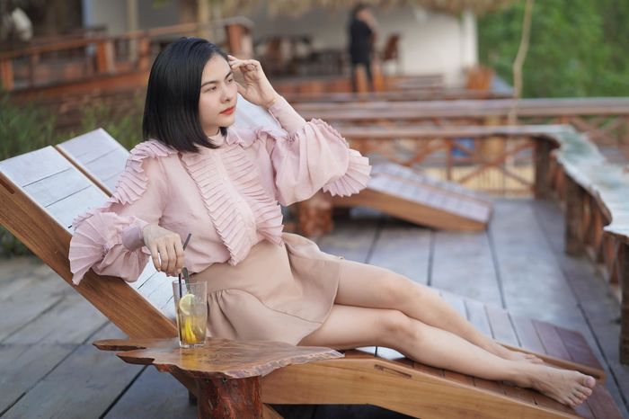 Vân Trang thừa nhận cuồng con: Quần áo cho 3 bé đủ để mở shop