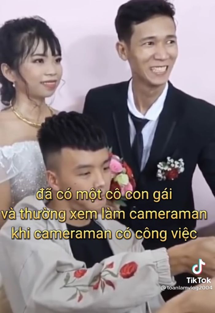 YouTuber Lâm Vlog ở tuổi 32: Hạnh phúc bên vợ và con gái