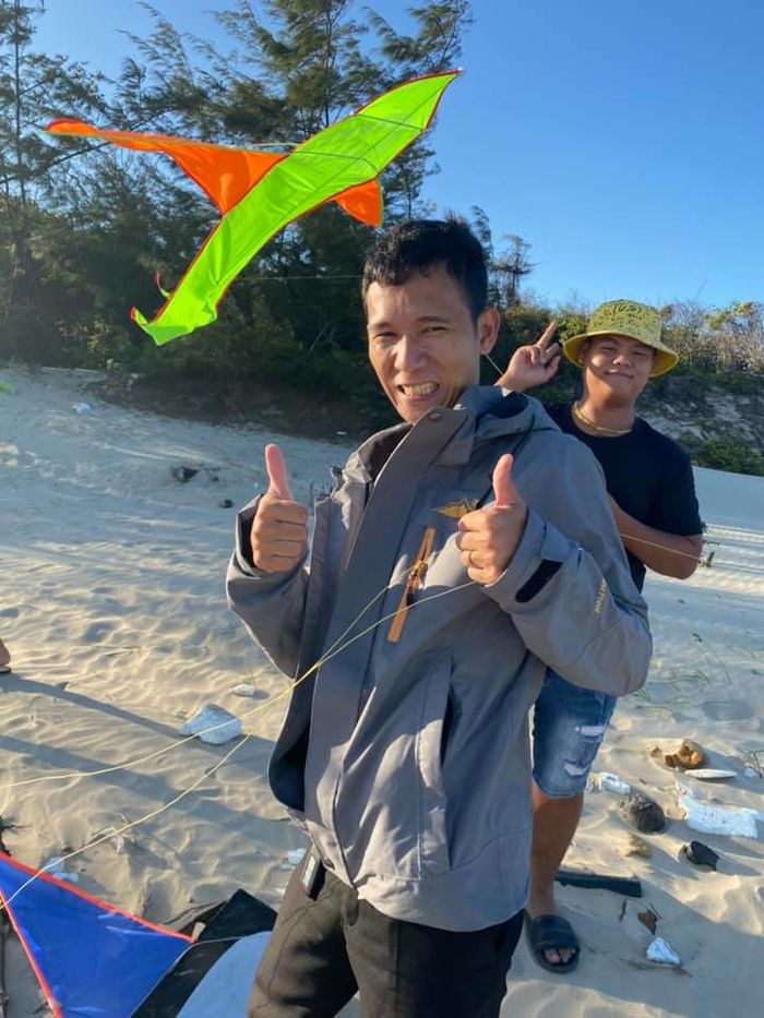 YouTuber Lâm Vlog ở tuổi 32: Hạnh phúc bên vợ và con gái