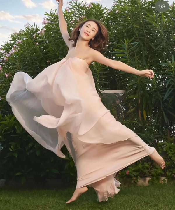 Bí quyết giữ nhan sắc tuổi U60 của mỹ nhân đẹp nhất TVB Lê Tư