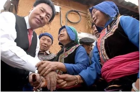 Những tỷ phú đi lên từ nghề lao công, sở hữu khối tài sản khủng