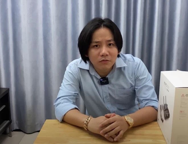 Khoa Pug di chuyển khó khăn trên đôi chân 1m75, tự nhận rửng mỡ