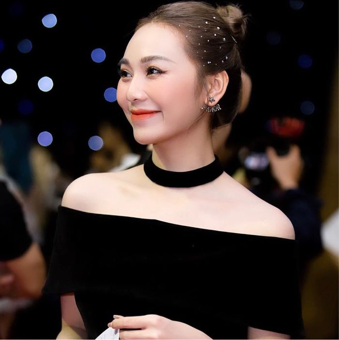 Nữ chính NALA chặt chém nhờ đổi lớp makeup, đánh son đỏ chiến cực
