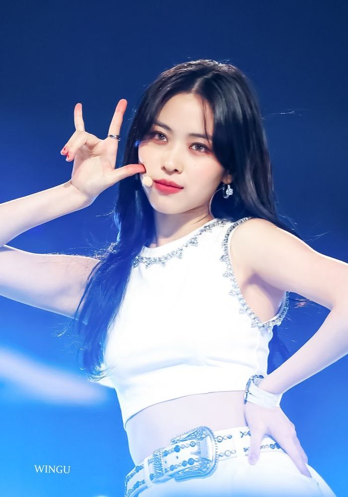 Ryujin nay đổi style lạ thường: Từ soái tỷ hoá nữ thần ngọt ngào