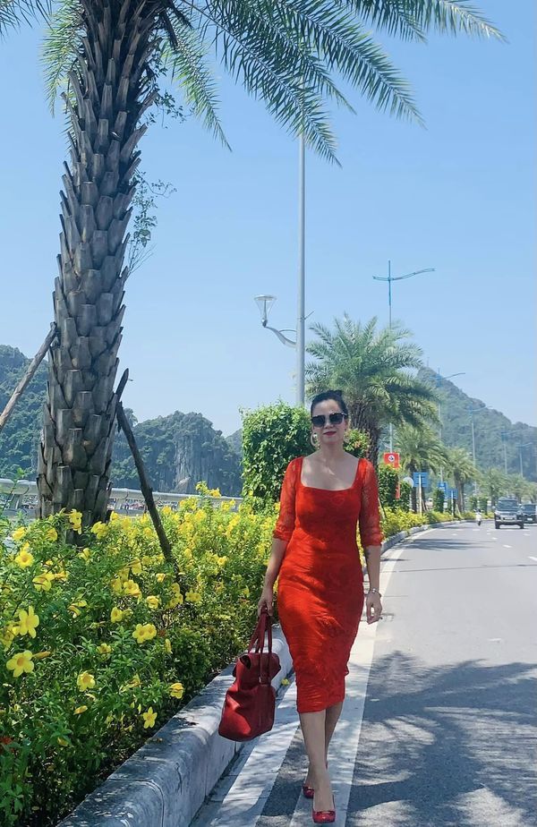 Vợ Shark Bình đi du lịch sau những ồn ào ly hôn, chuẩn thần thái