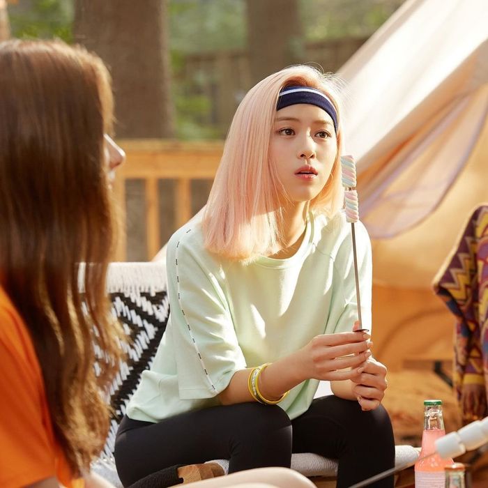 Ryujin nay đổi style lạ thường: Từ soái tỷ hoá nữ thần ngọt ngào
