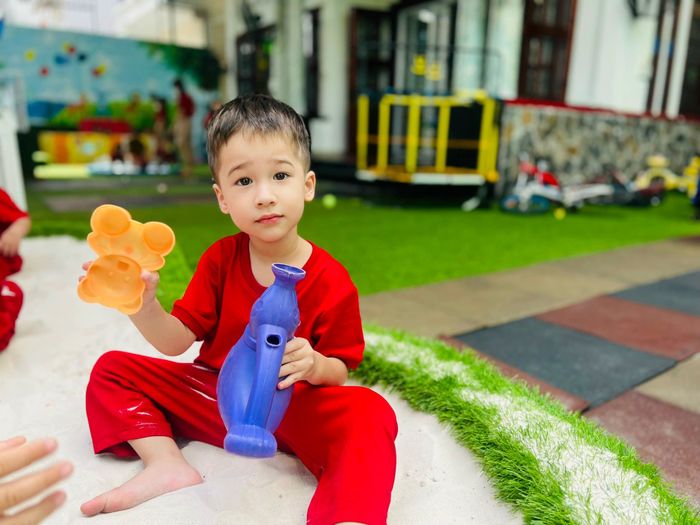 Bé Max là chỗ dựa của Hoàng Oanh: Giỏi giang lại còn biết lo cho mẹ