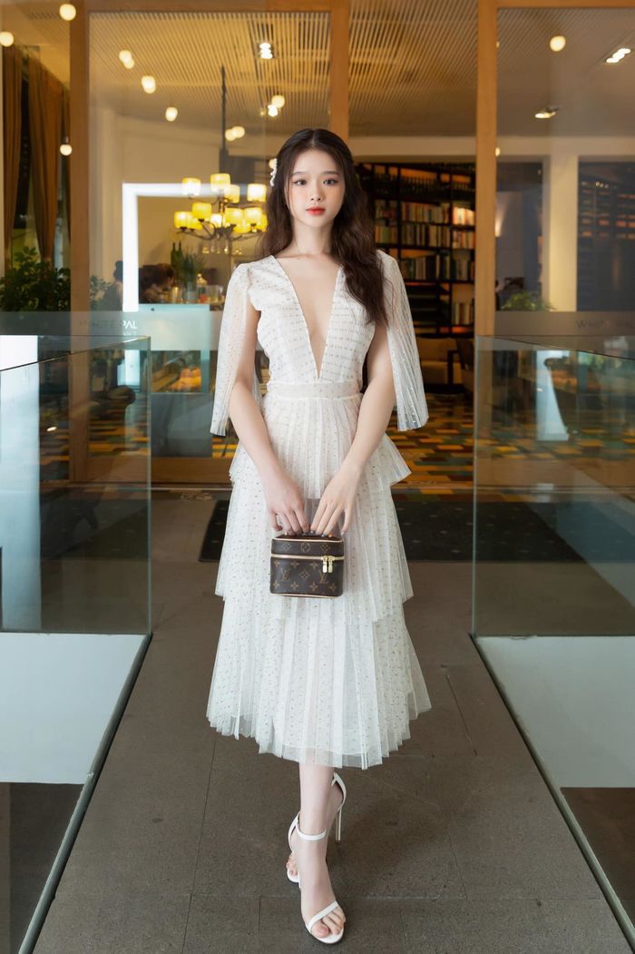BST túi hiệu tăng theo năm tháng của Linh Ka