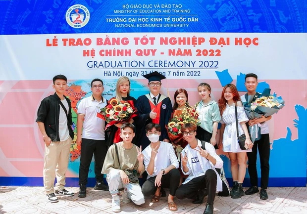 Chân dung những tân cử nhân xuất sắc mùa tốt nghiệp