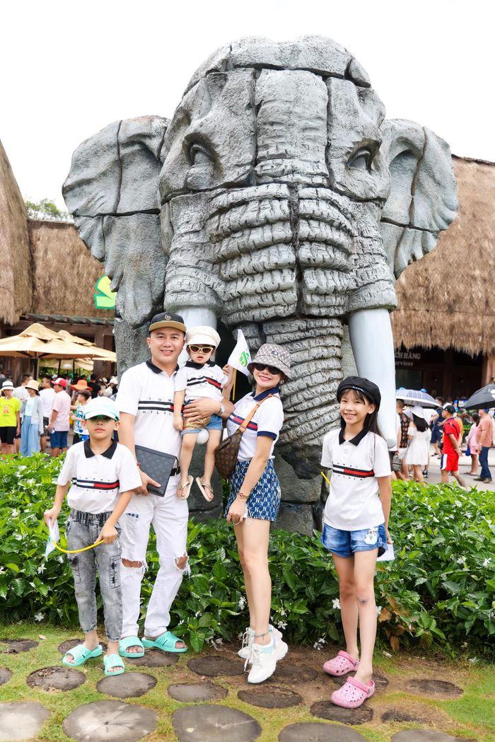 Chuẩn bị ly hôn thì có bầu, mẹ bỉm giờ viên mãn với một chồng ba con