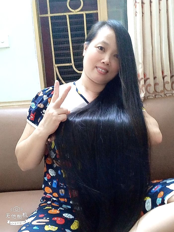 Cô bán thịt U50 mách chị em bí quyết dưỡng tóc mượt như suối