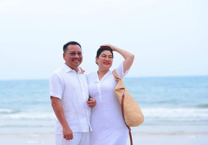 Cuộc hôn nhân đáng mơ ước hơn 20 năm của “quý bà cá mập” quyền lực