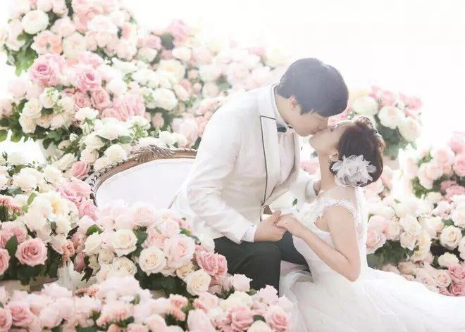 Cuộc sống yên ấm của những mẹ Việt đơn thân chốt trai tân ngoại quốc