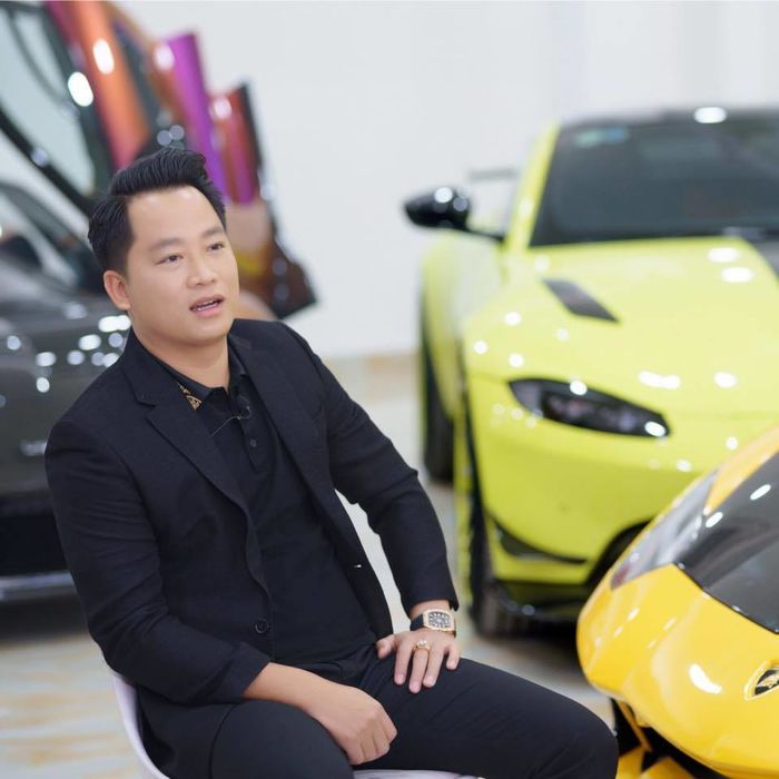 Đại gia Sài Gòn khoe siêu xe: Sinh nhật chỉ trưng 10 chiếc hơn 300 tỷ