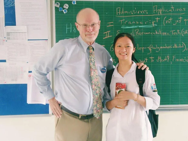 Dang dở chuyện học vì nghèo, nữ sinh Hải Dương phấn đấu giành học bổng